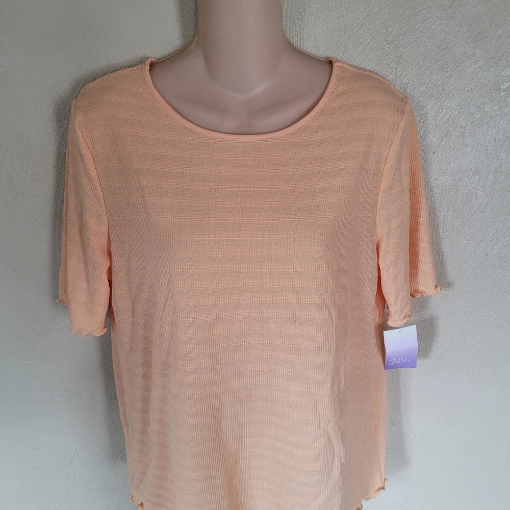 Stars Above Orange Ruffled Hem Cozy T-shirt Size Women's Medium NEW with Tag - Picture 3 of 10